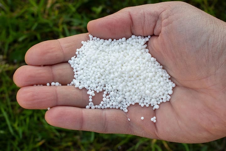 Phân Calcium ammonium nitrate